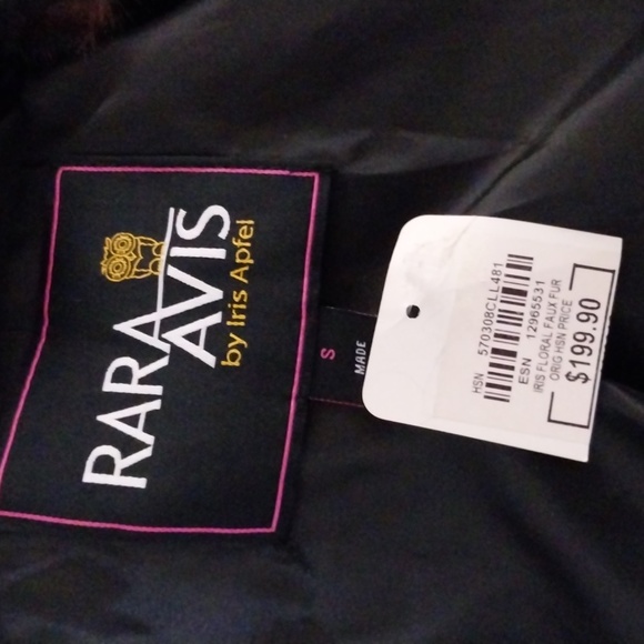 Iris apel faux fur  with artistic floral ***Rare**** - Picture 7 of 10